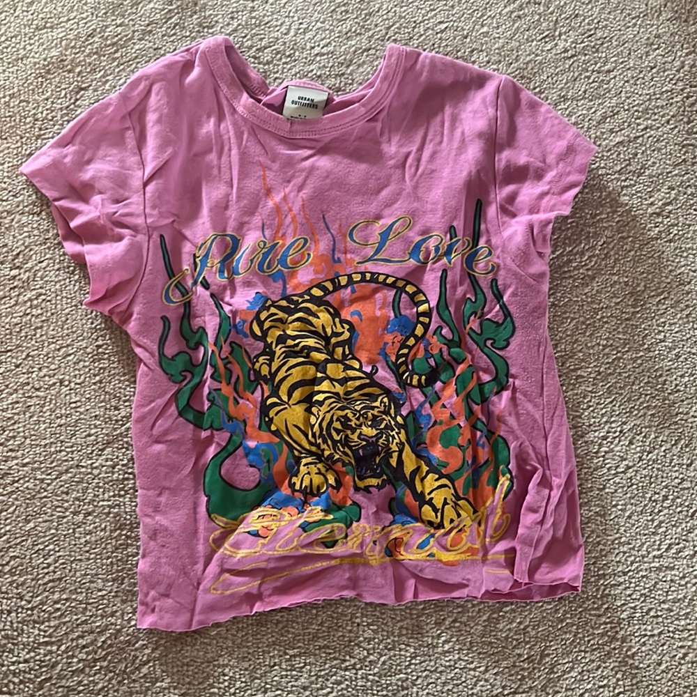 urban outfitters baby tee - size s